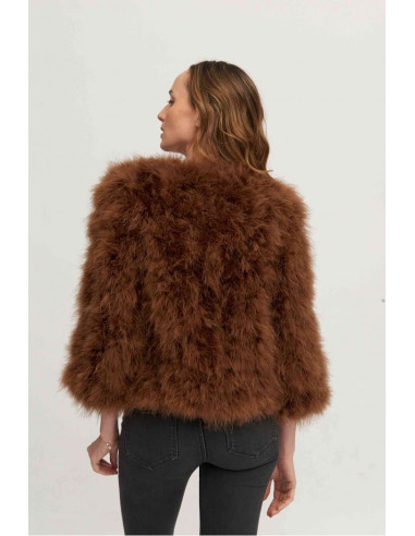 Chaqueta de plumas de avestruz marron | Complementos Invitada