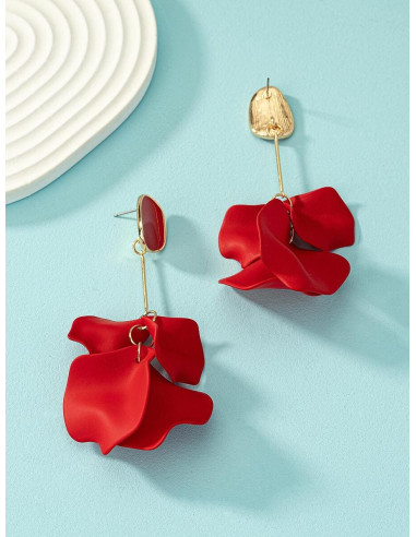 Pendientes largos de pétalo colgante rojo | Complementos Invitada