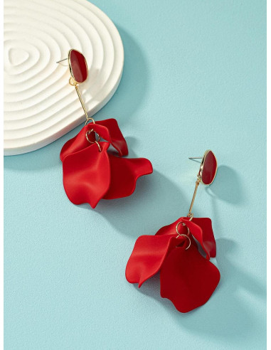 Pendientes largos de pétalo colgante rojo | Complementos Invitada