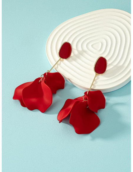 Pendientes largos de pétalo colgante rojo | Complementos Invitada