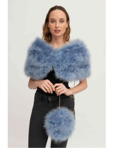 Estola de plumas de avestruz azul claro