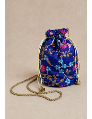 Bombonera azul royal con bordado floral | Complementos Invitada