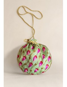 Bombonera verde menta redonda bordada en rosa y dorado | Invitada