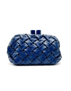 Cartera de fiesta trenzada con cierre cilíndrico - azul marino - foto 1