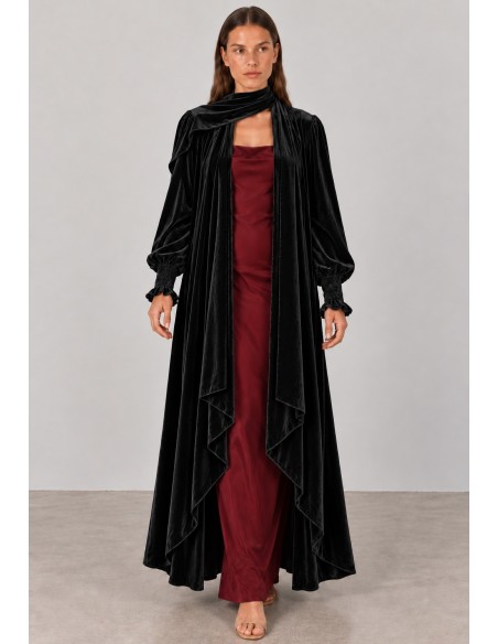 Abrigo kimono de terciopelo negro para invitada | Complementos Invitada