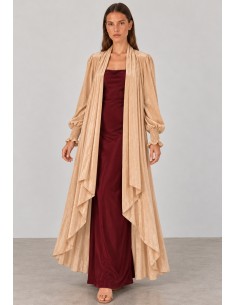 Abrigo kimono de terciopelo beige champán para invitada | Complementos Invitada