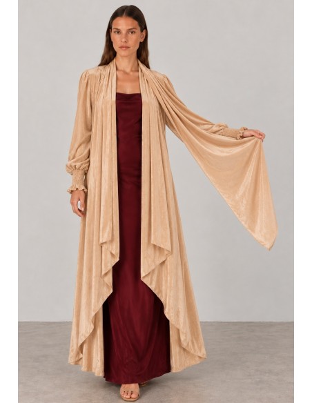 Abrigo kimono de terciopelo beige champán para invitada | Complementos Invitada