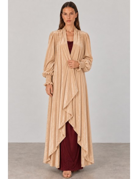 Abrigo kimono de terciopelo beige champán para invitada | Complementos Invitada