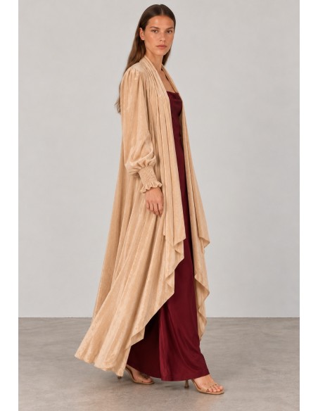 Abrigo kimono de terciopelo beige champán para invitada | Complementos Invitada