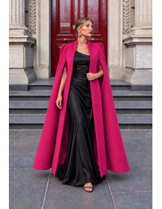 Abrigo capa largo fucsia de paño para invitada 2