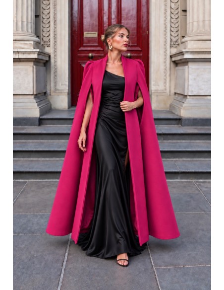 Abrigo capa largo fucsia de paño para invitada