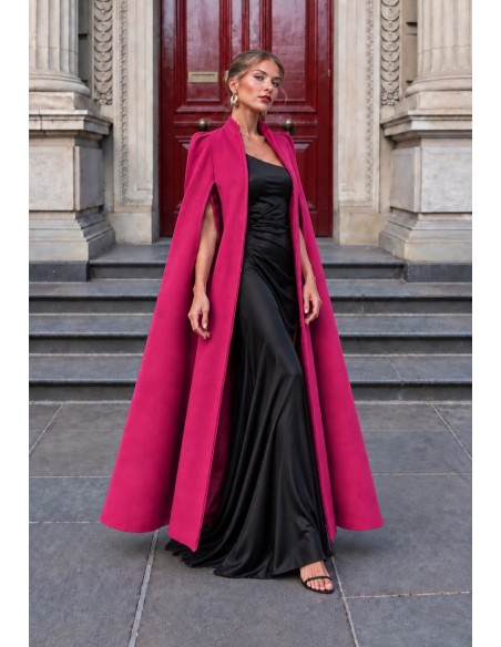 Abrigo capa largo fucsia de paño para invitada