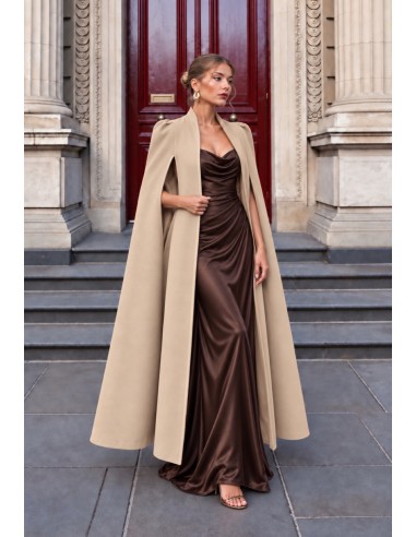 Abrigo capa largo beige de paño para invitada