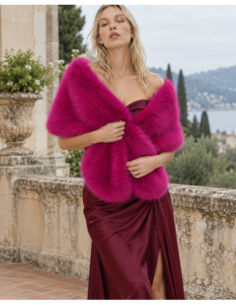 Estola de pelo sintético fucsia - frontal - Complementos Invitada